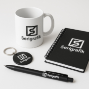 Objetos promocionales personalizados con logo para empresas — tampografía y grabado